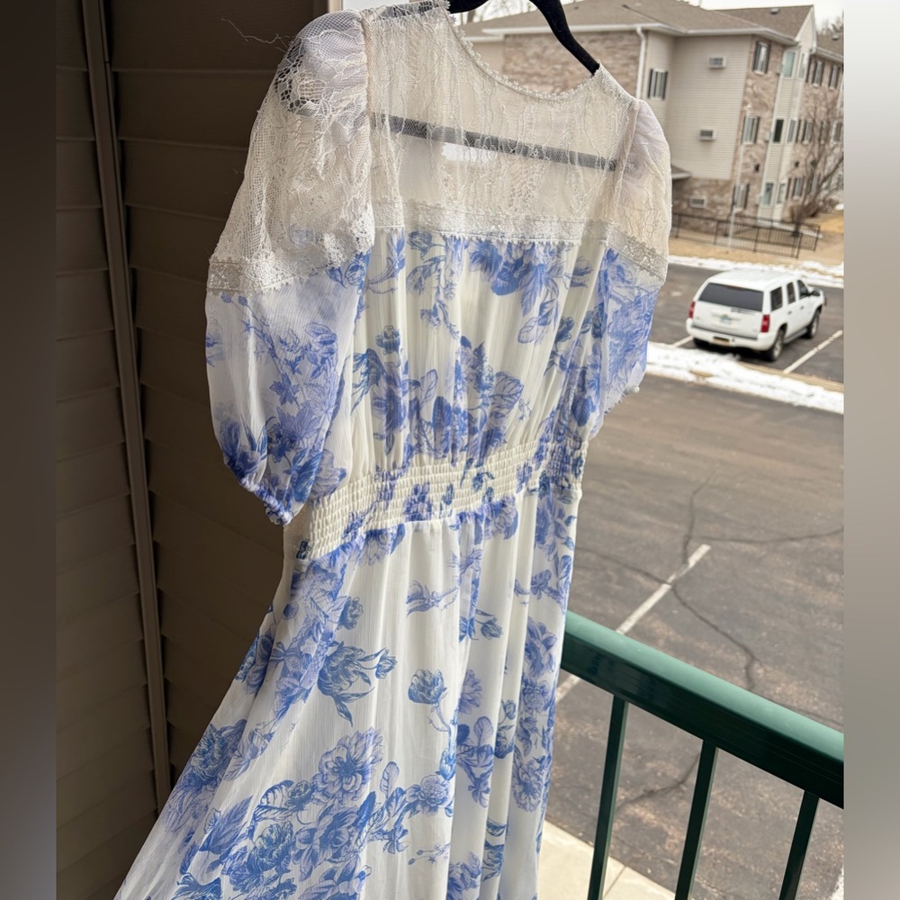 🆕🦋Taylor Blue&White Floral Lace Maxi Dress Romantic Cottagecore Size 14 Romantic - Picture 8 of 17